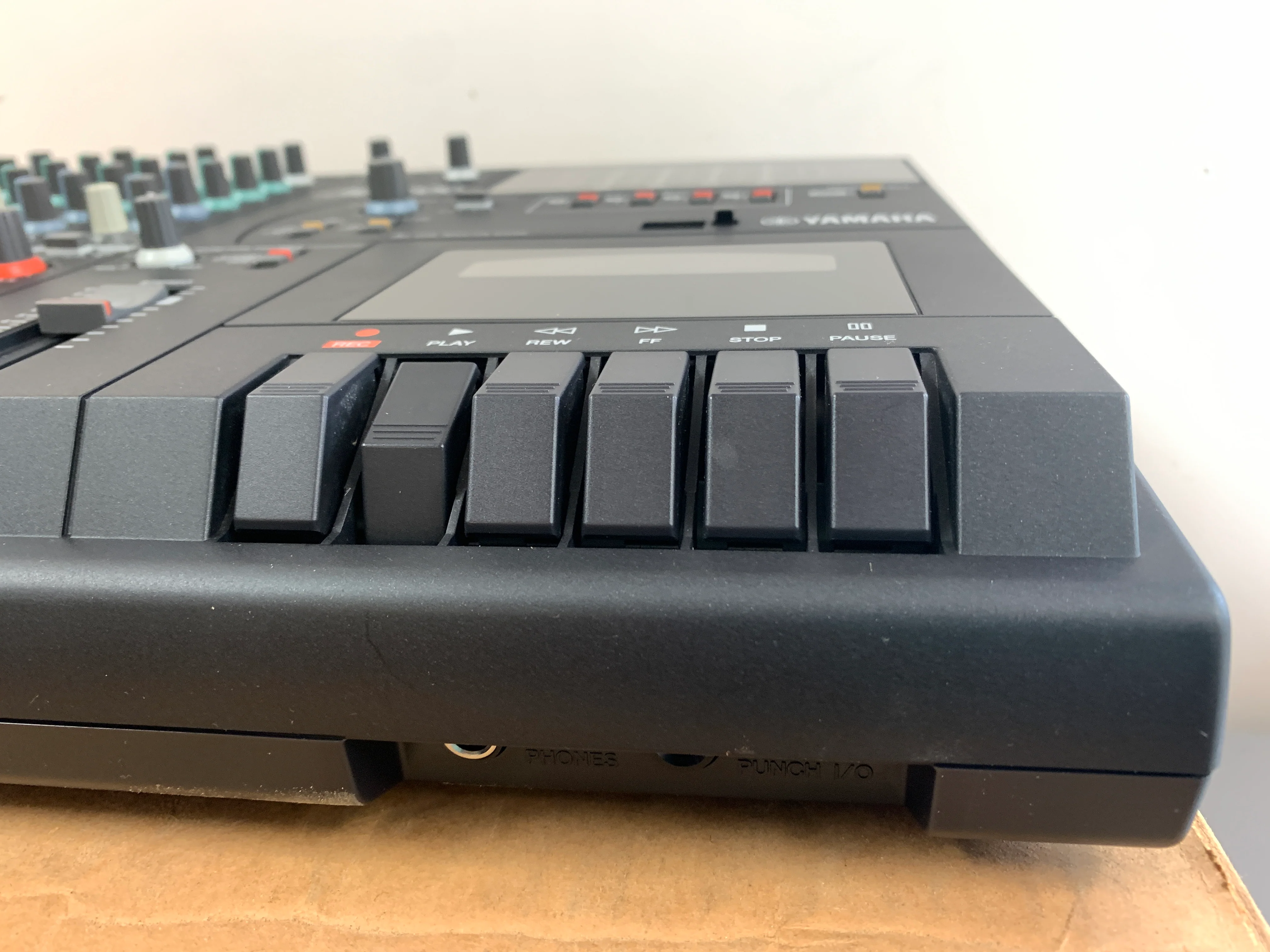 Yamaha MT400 Multitrack Cassette Recorder - Image 12