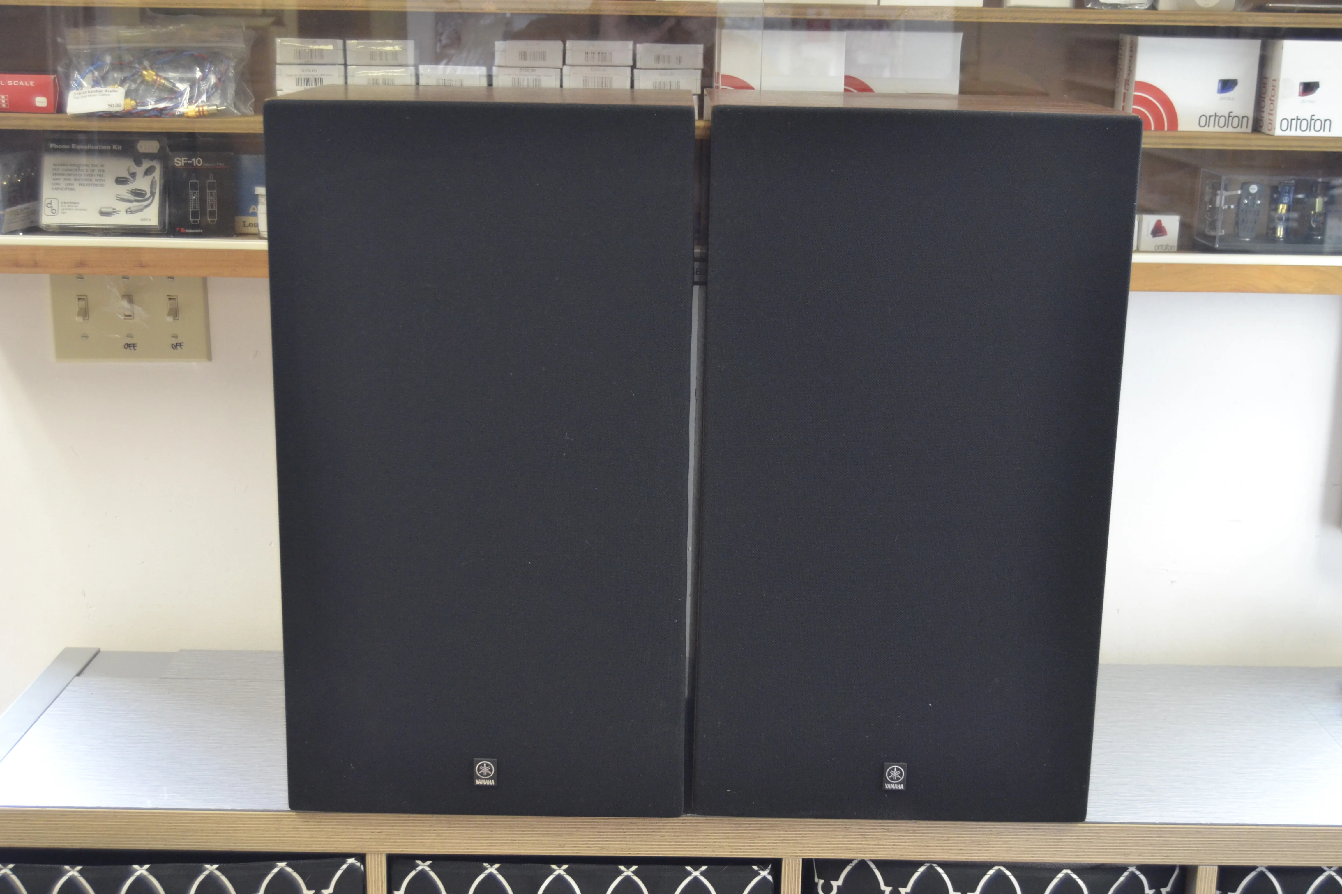 Yamaha NS-6 Floor Standing Speakers