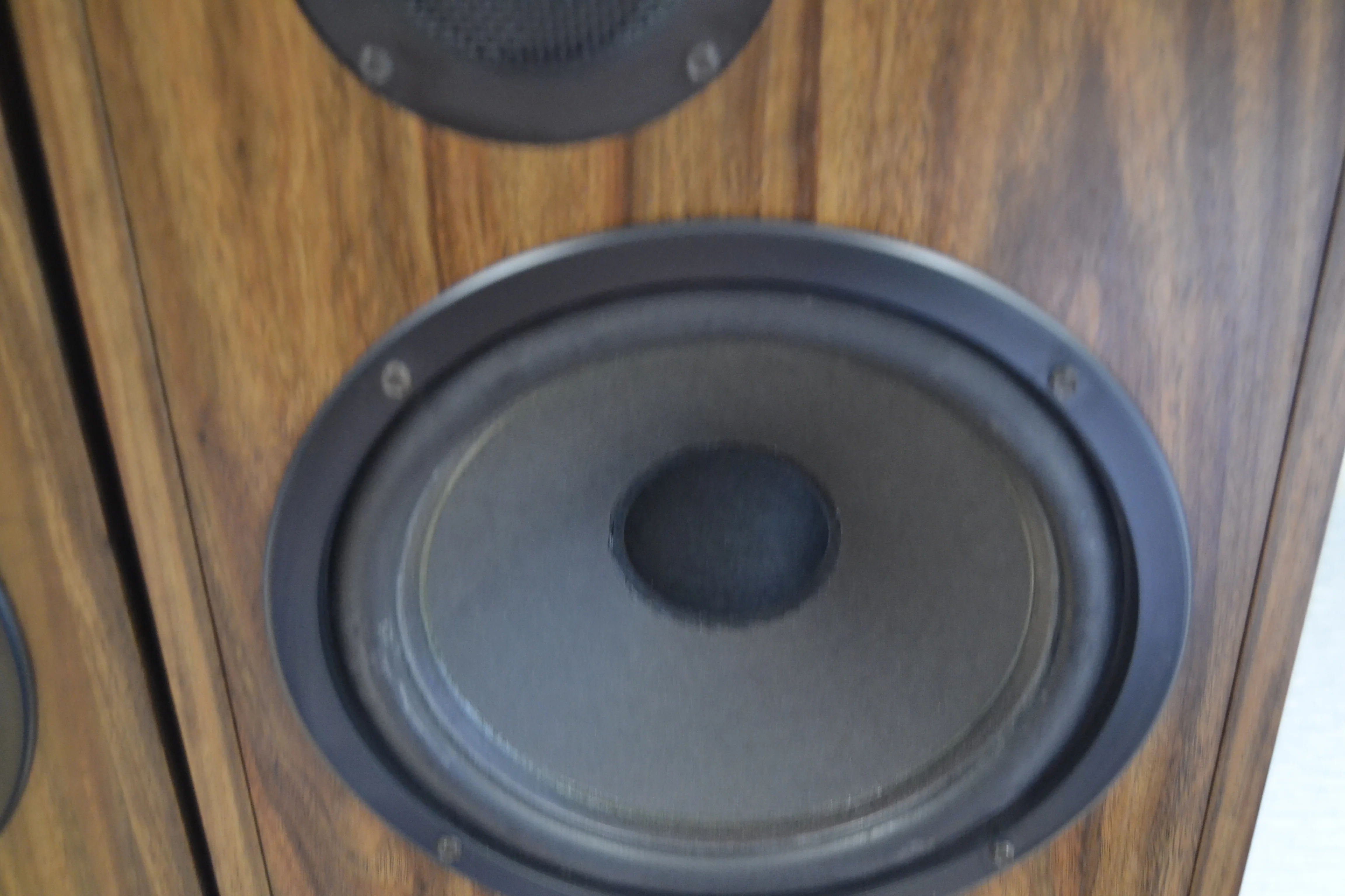 Yamaha NS-6 Floor Standing Speakers - Image 5
