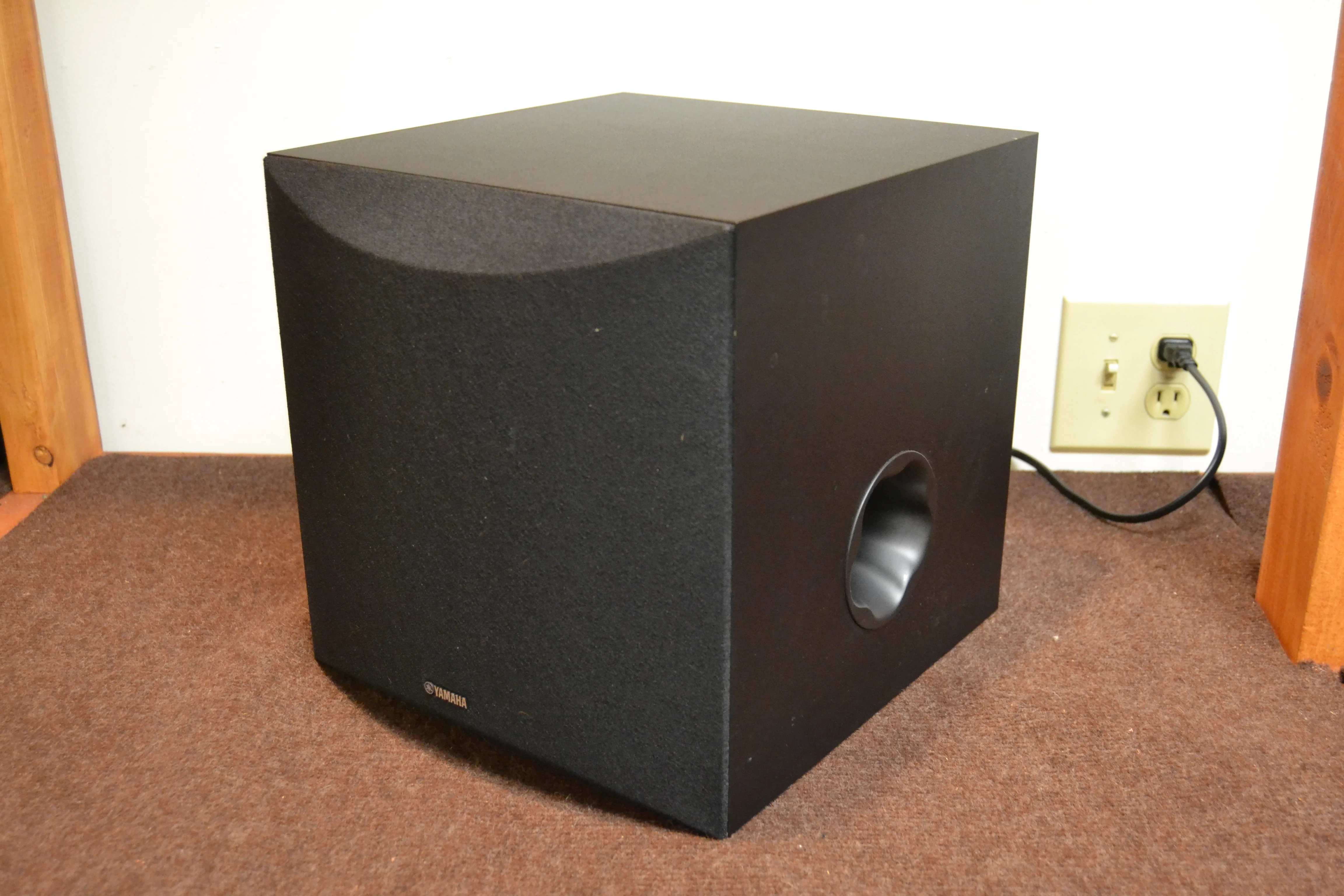 Yamaha NS-SW050 8" 100W Subwoofer (Black) - Image 9
