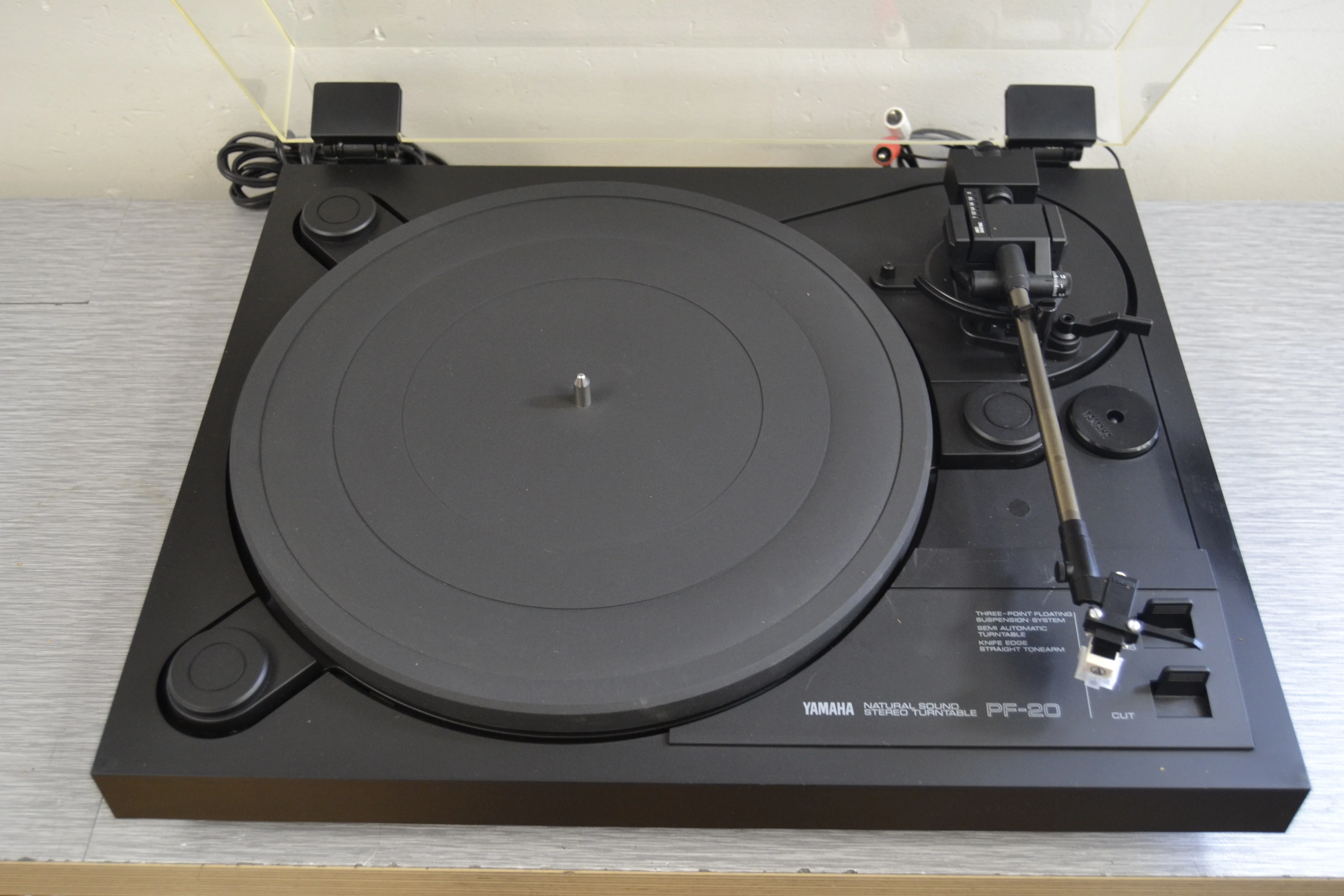 Yamaha PF-20 Belt Drive Turntable * NEW Audio Technica Cartridge - Image 2