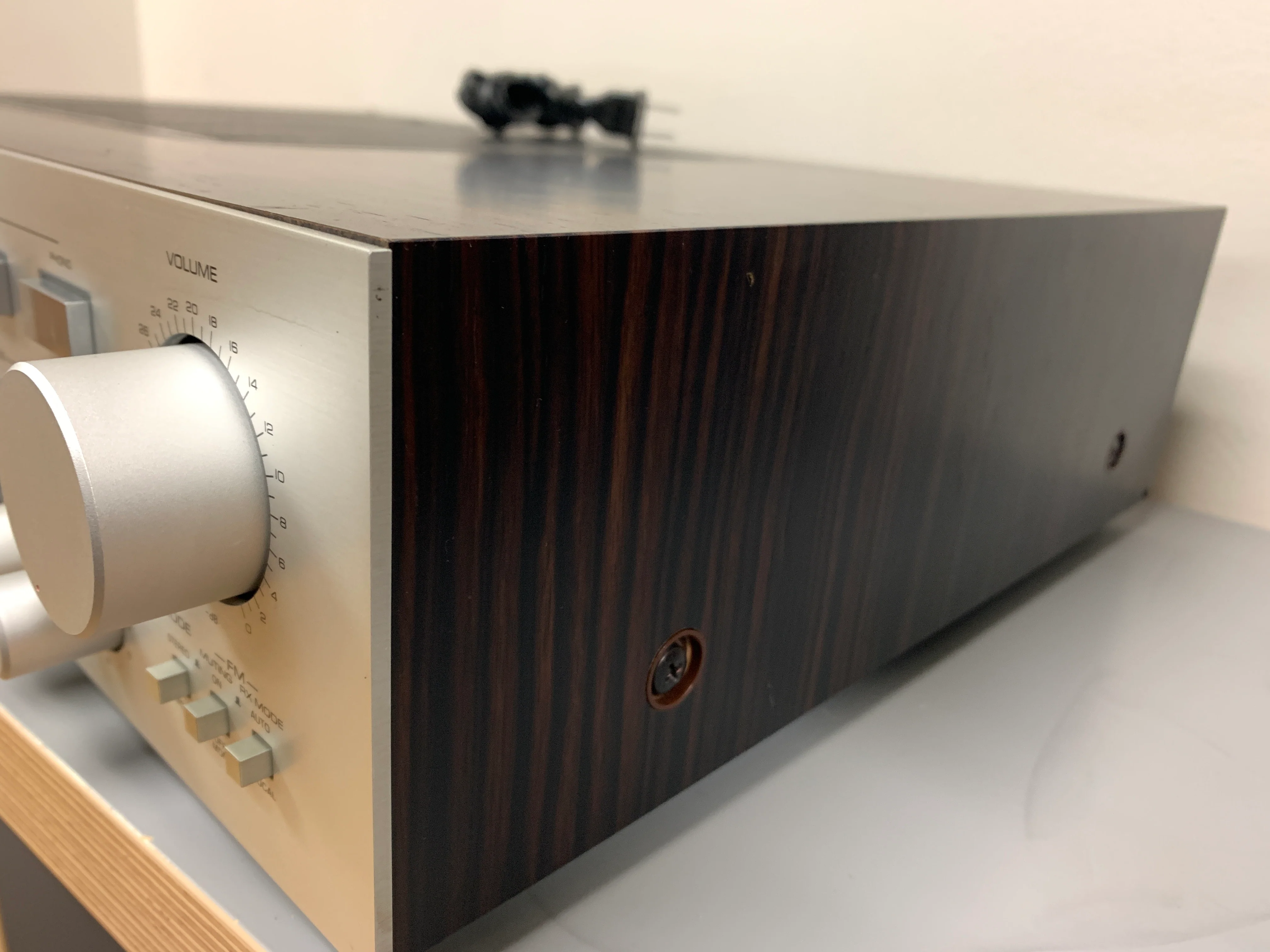 Yamaha R-1000 Stereo Receiver - Image 6