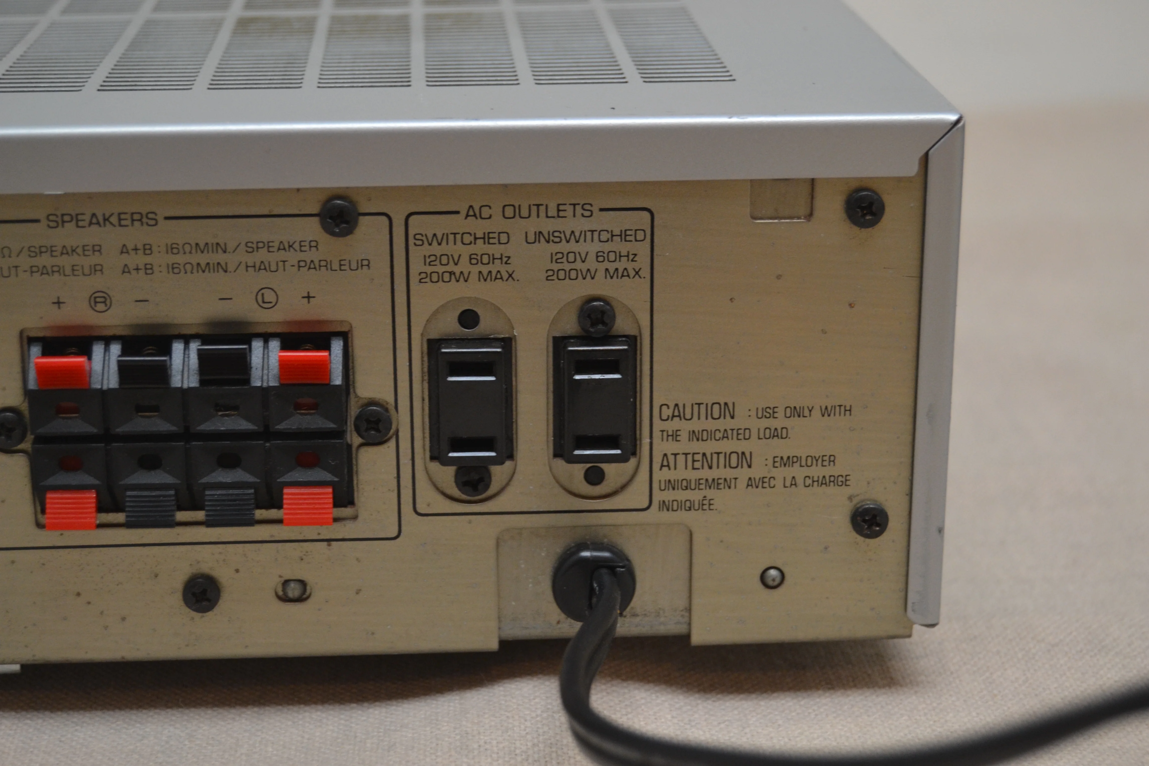 Yamaha R-50 Stereo Receiver * 35W RMS * 1983 - Image 13