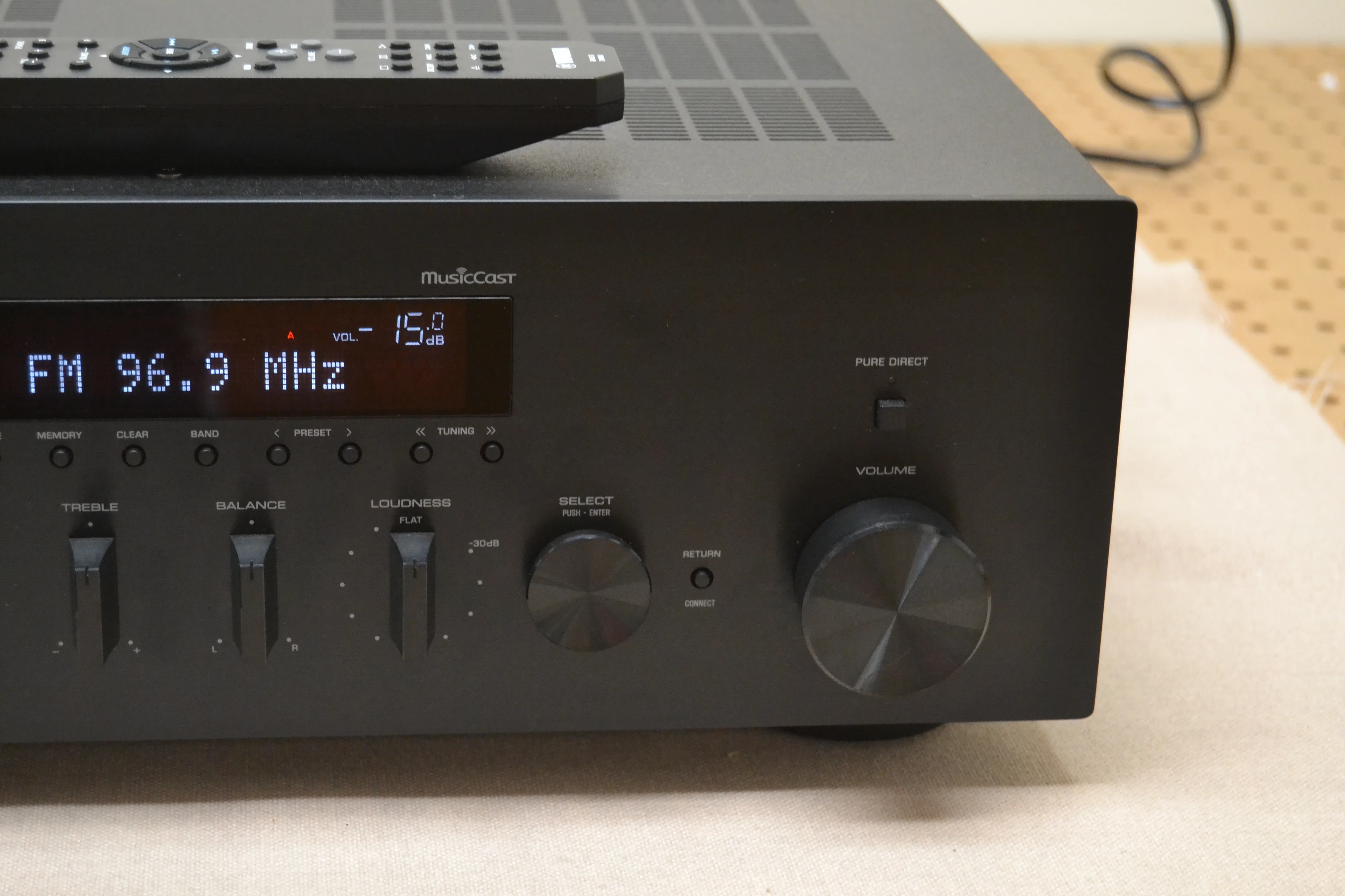 Yamaha R-N602 Network stereo receiver Wi-Fi®, Bluetooth®, and MusicCast. * 80W RMS * Remote - Image 4