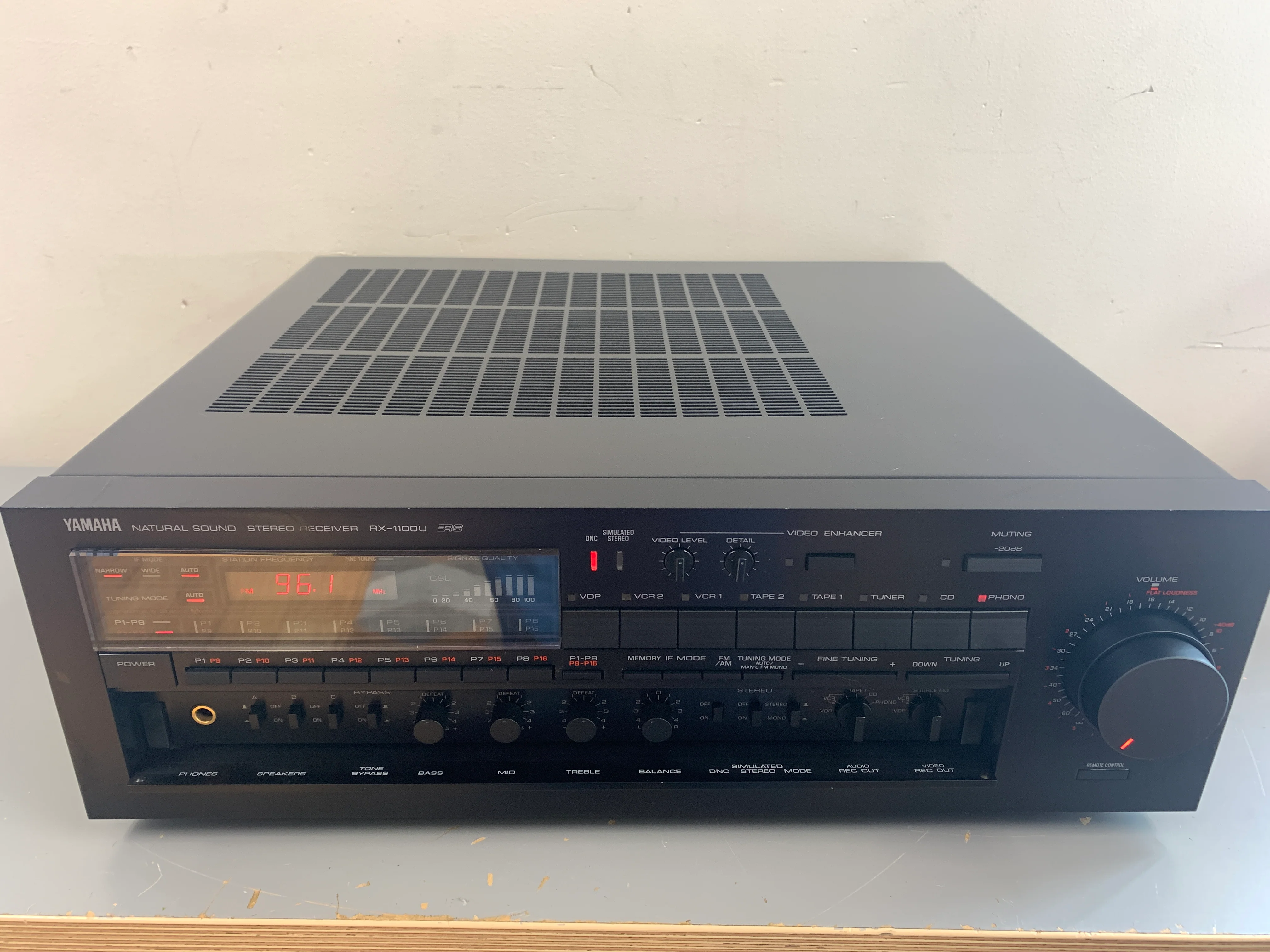 Yamaha RX-1100 Stereo Receiver * 1987 * 125W RMS - Image 2