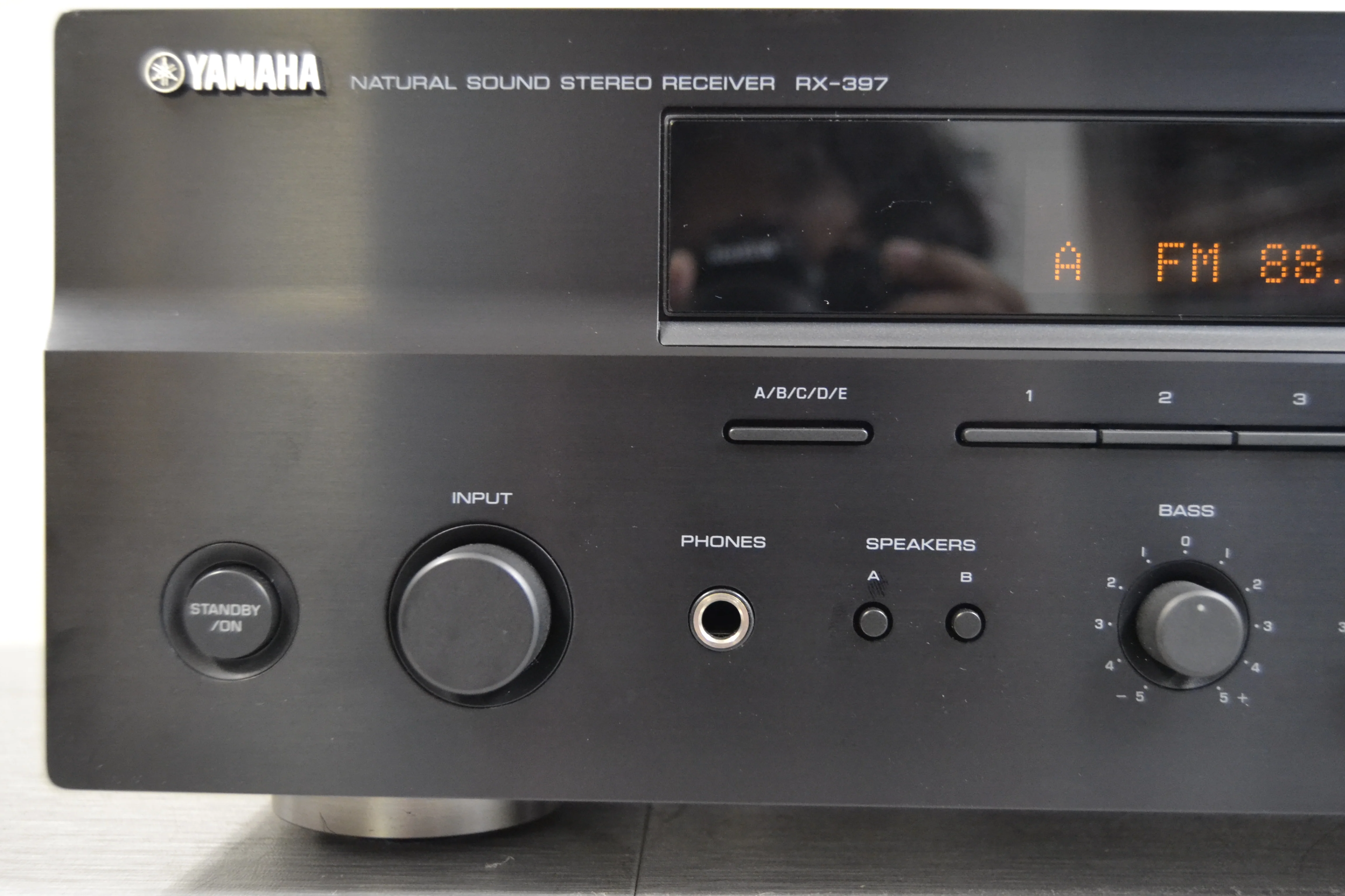 Yamaha RX-397 Stereo Receiver - Image 2