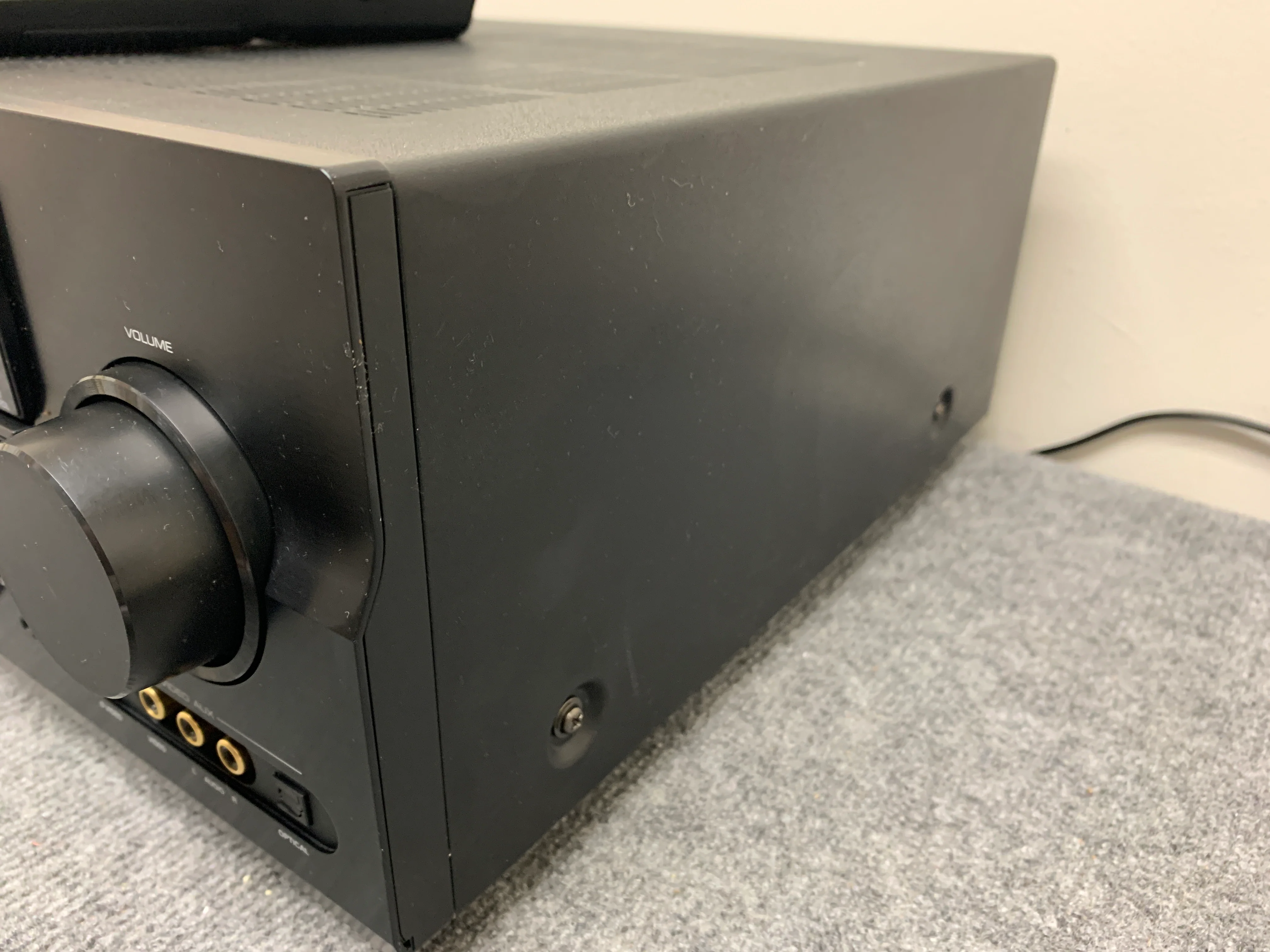 Yamaha RX-V663 Stereo Receiver - Remote Control - Image 8