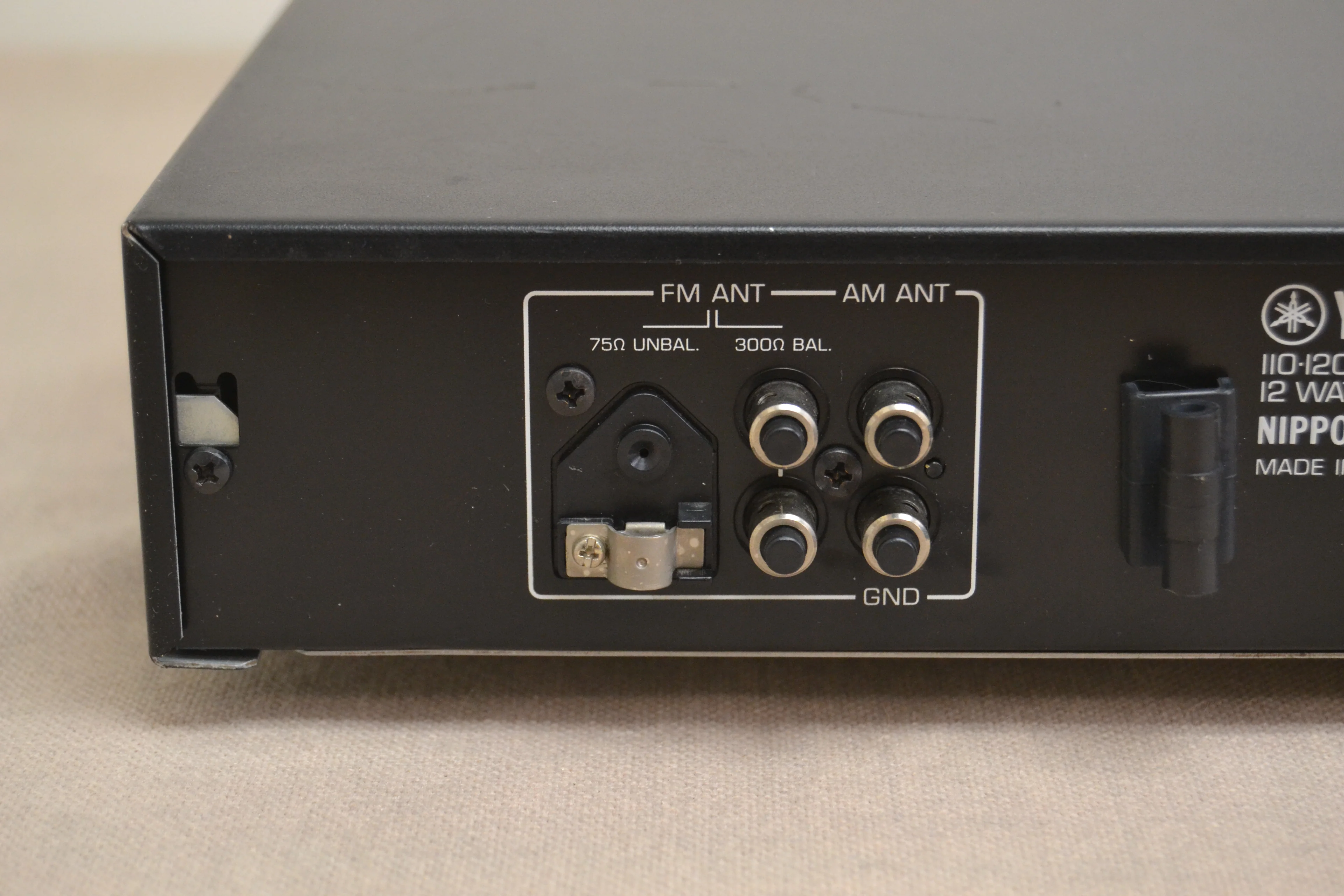 Yamaha T-1000 AM/FM Stereo Tuner - Image 10