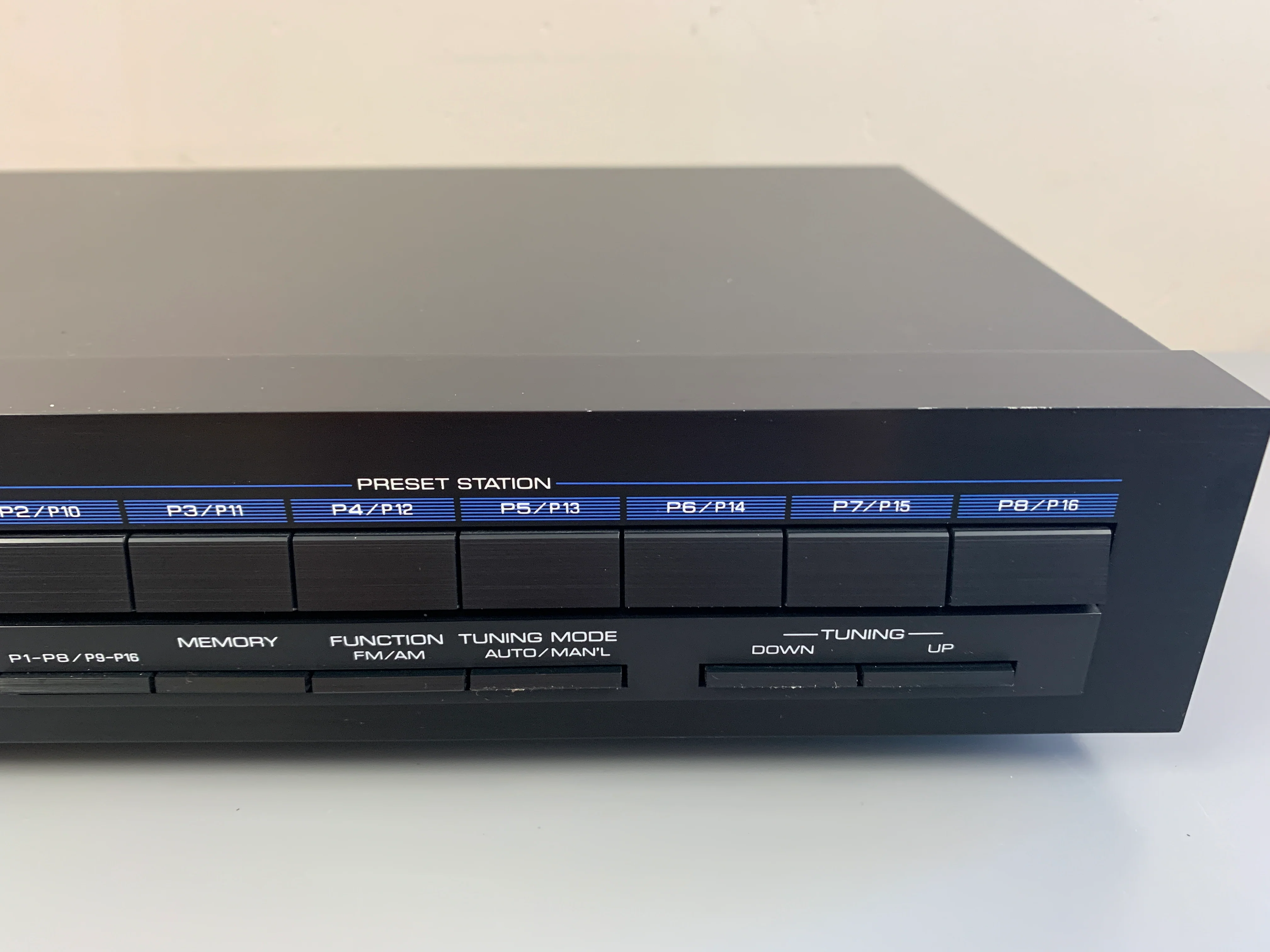 Yamaha T-32 AM/FM Stereo Tuner - Image 4