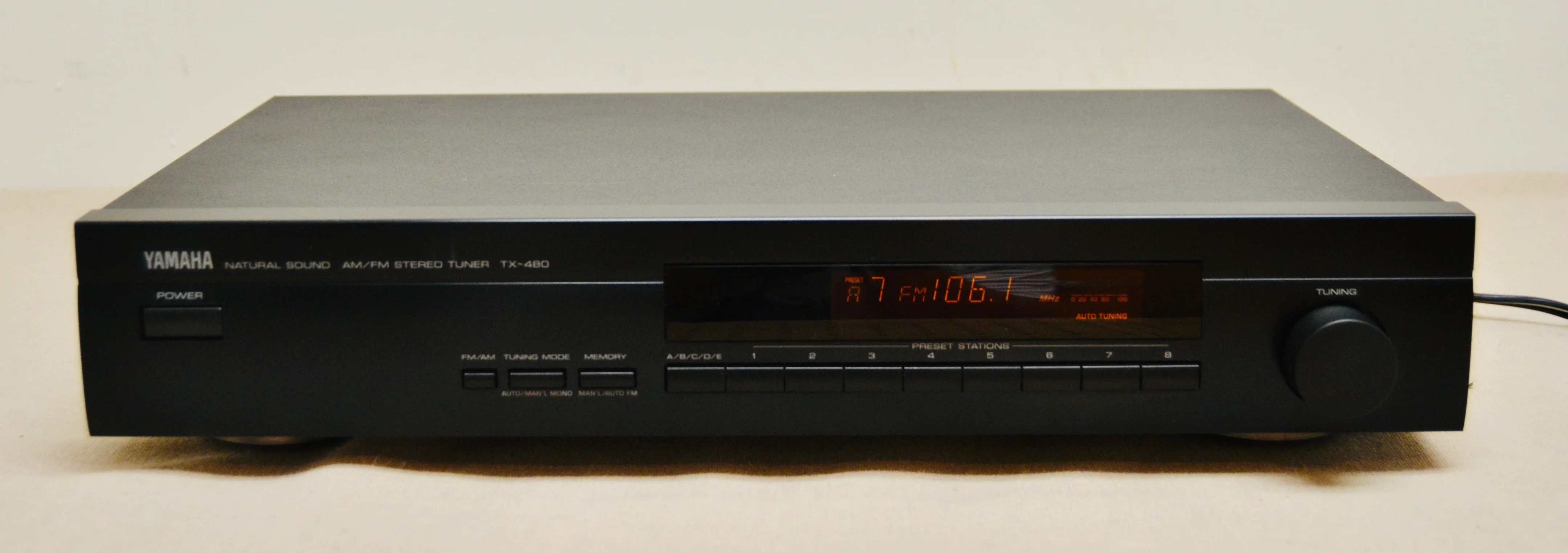 Yamaha TX-480 AM/FM Stereo Tuner