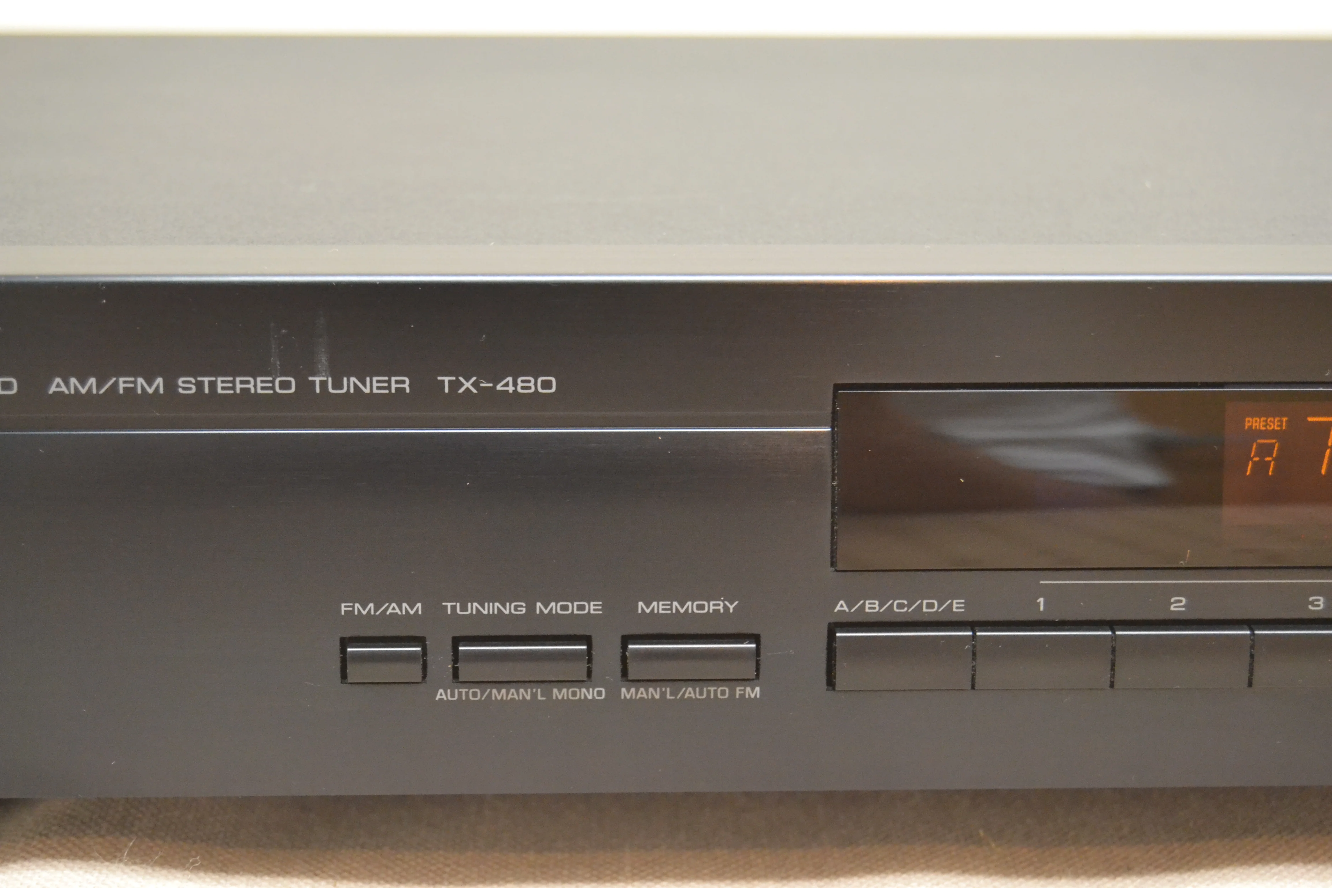 Yamaha TX-480 AM/FM Stereo Tuner - Image 3