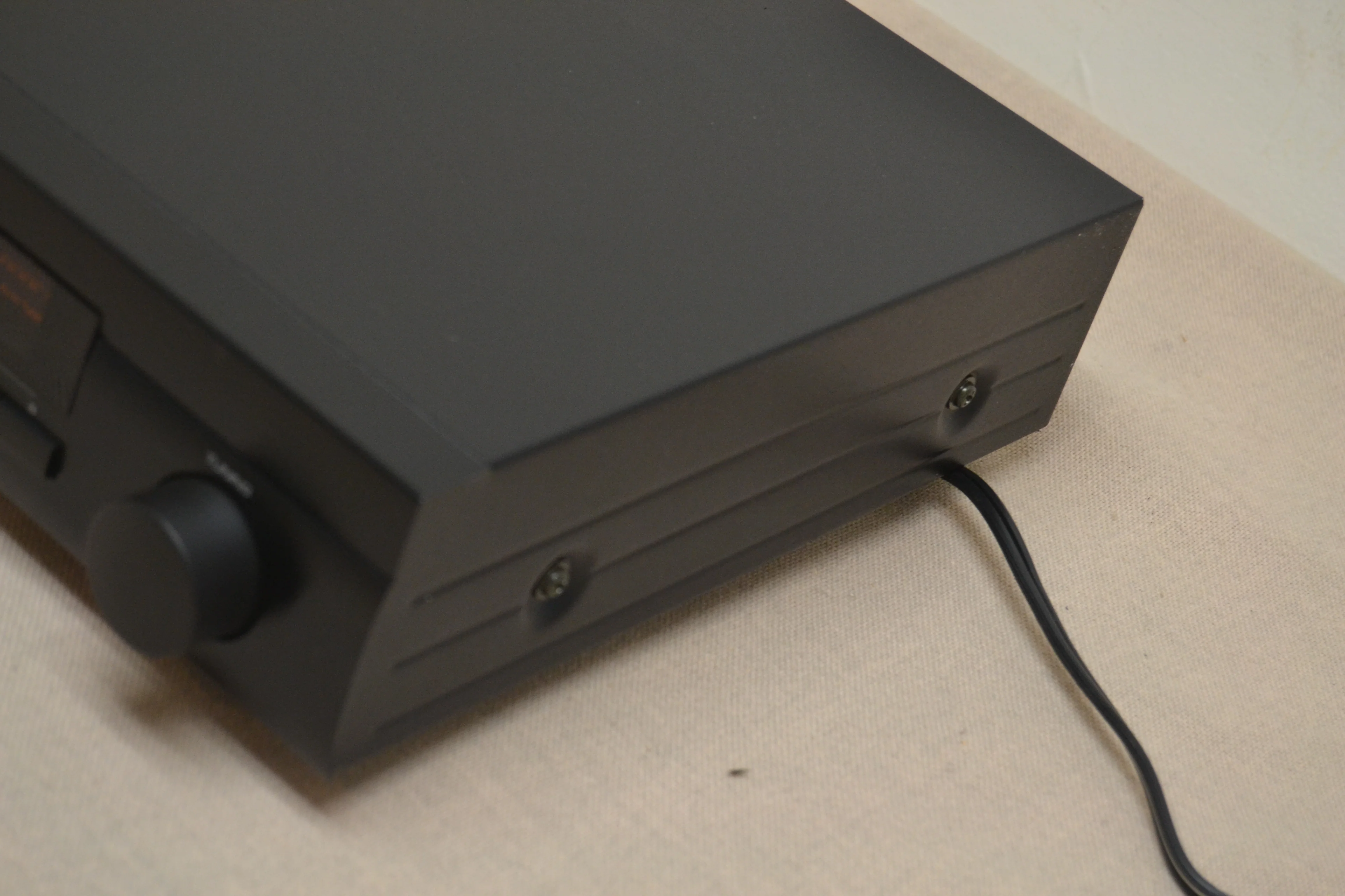 Yamaha TX-480 AM/FM Stereo Tuner - Image 8