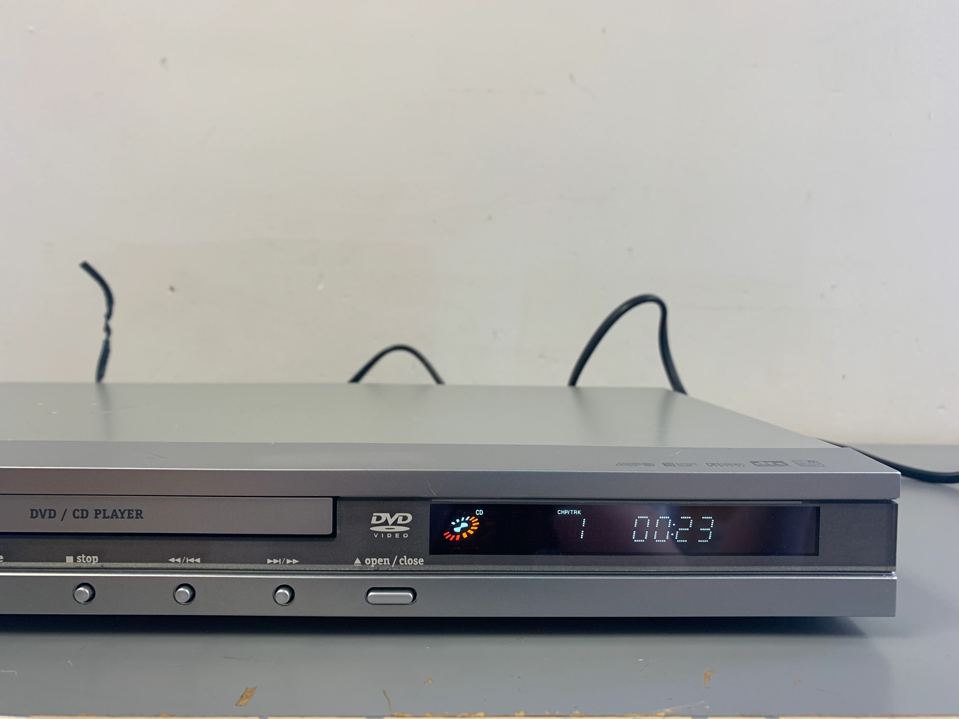 Zenith DVB312 DVD/CD Player * Remote - Image 3
