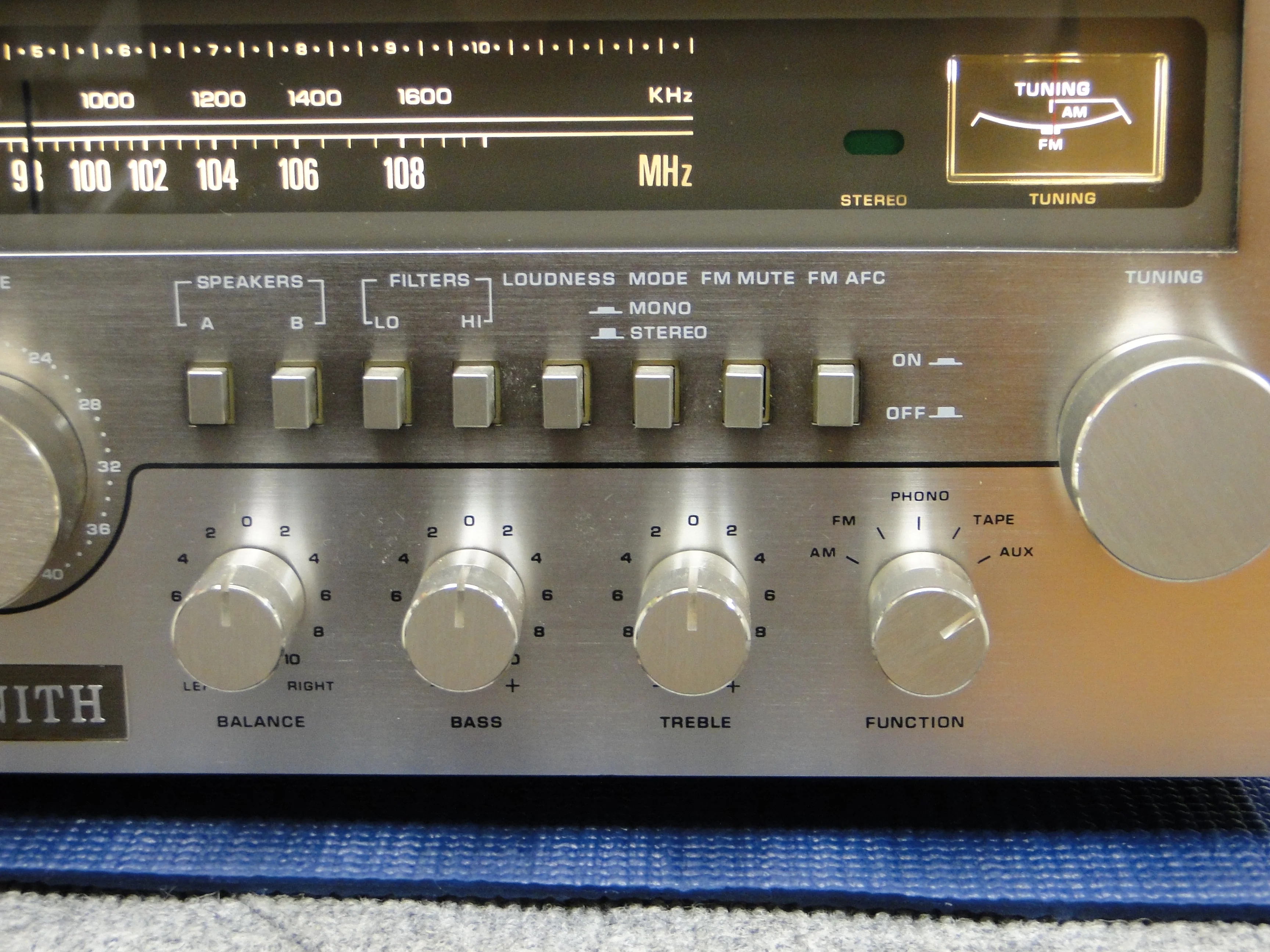 Zenith MC6020 Stereo Receiver with 8-Track Player - Image 7