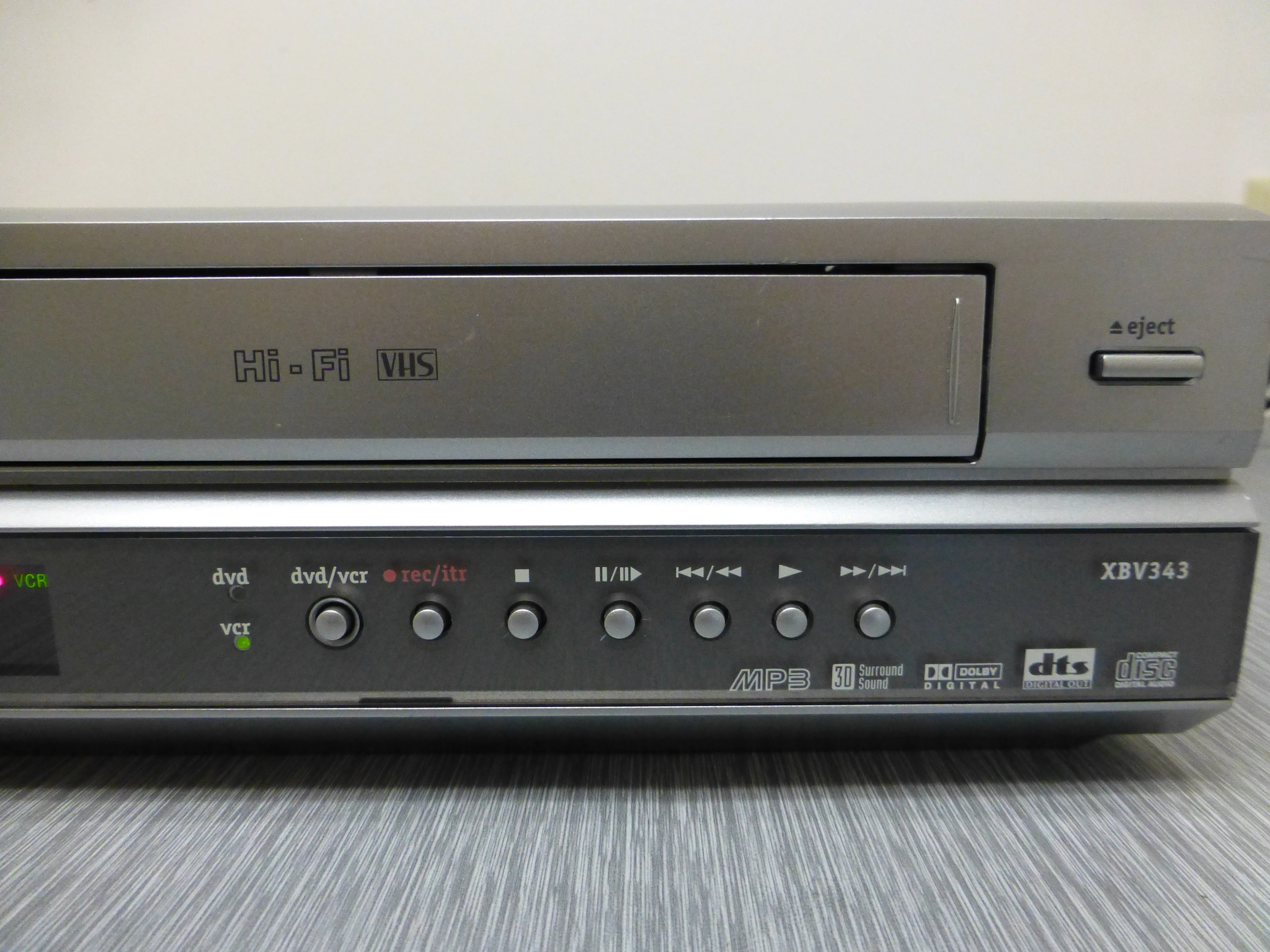 Zenith XVB-343 DVD/VHS Combo - Image 7